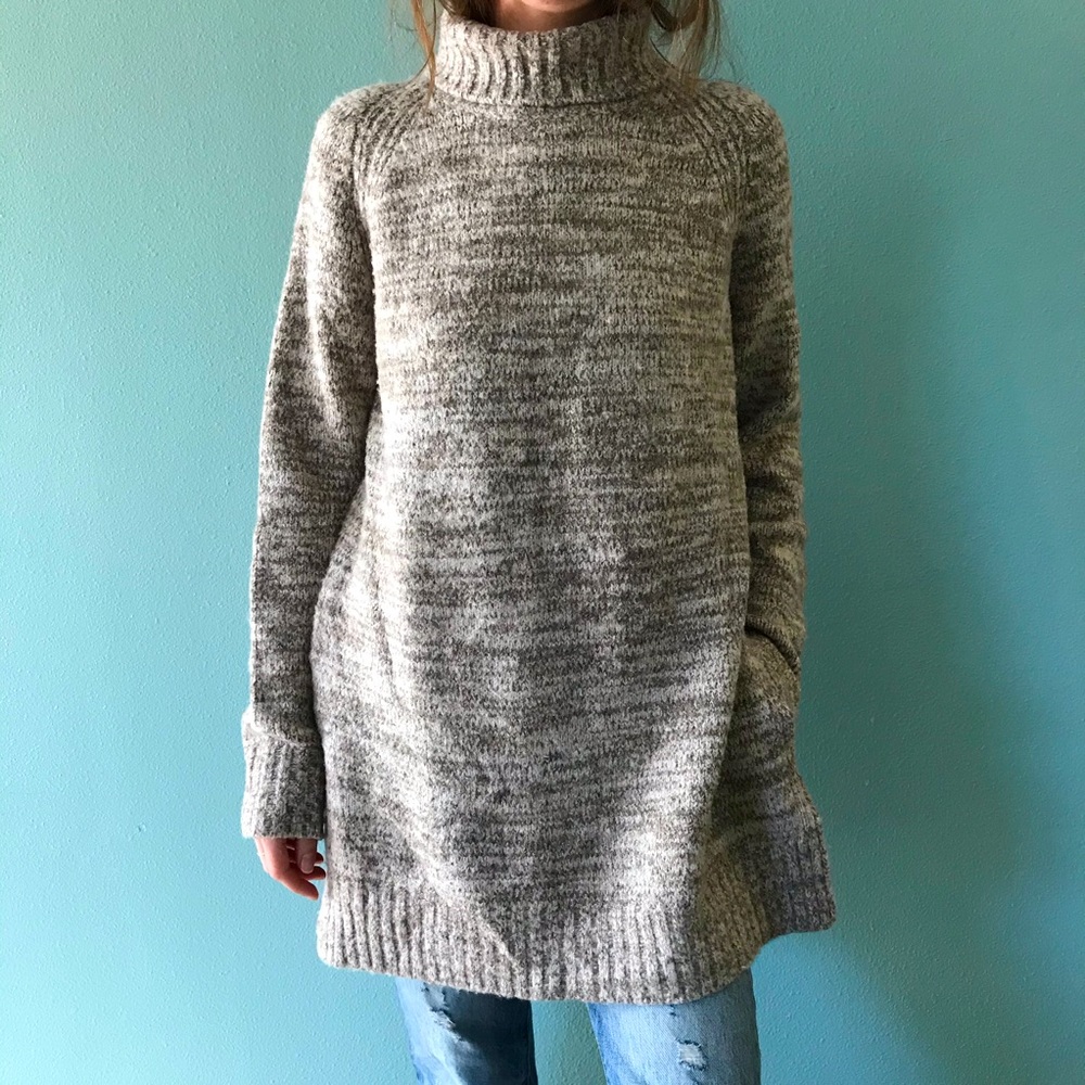 Zara Knit Medium Long Sweater